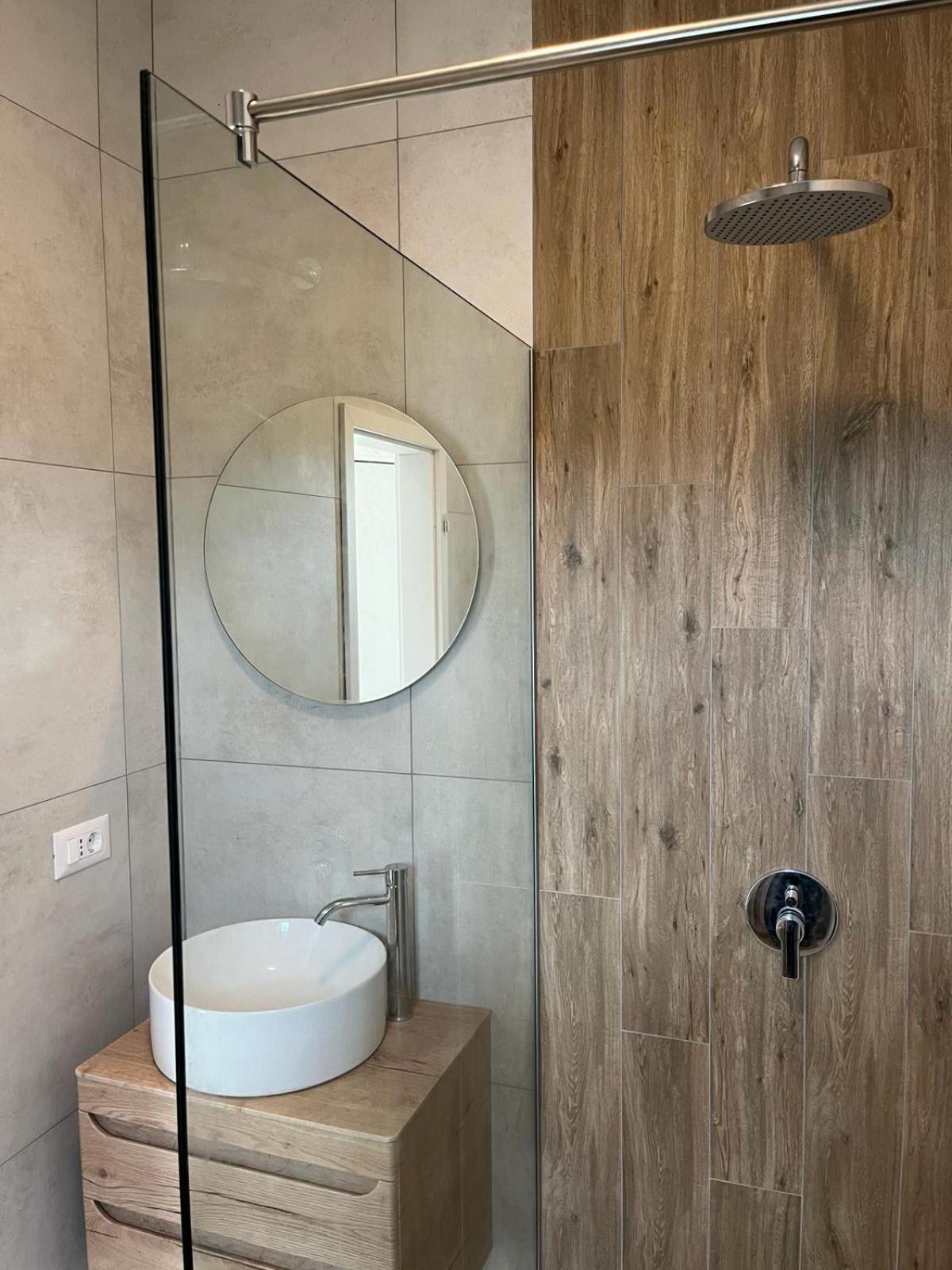 Villa Kora - Luxury Holiday Apartments 룸바르다 외부 사진
